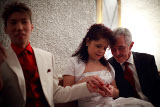 Donny zeigt Suzan und Alfons den Ring