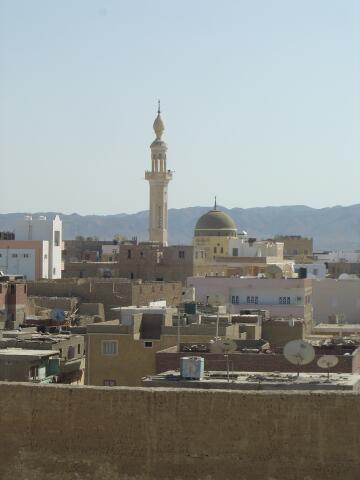 Blick auf El Quseir vom Turm des alten Forts aus