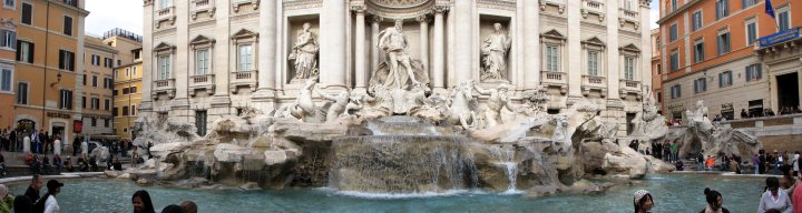 Panoramic view of the Trevi Fountain in the late afternoon
